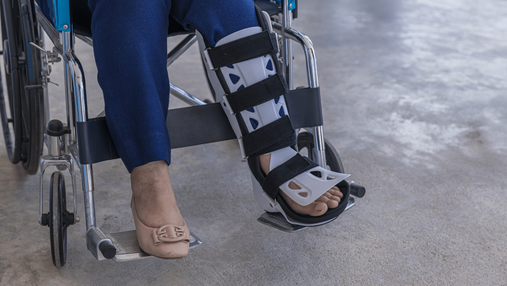 woman leg with adjustable ankle foot orthosis brace,night splint.